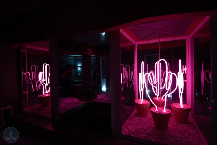 Decoración con luces en el New York Motel Orizaba